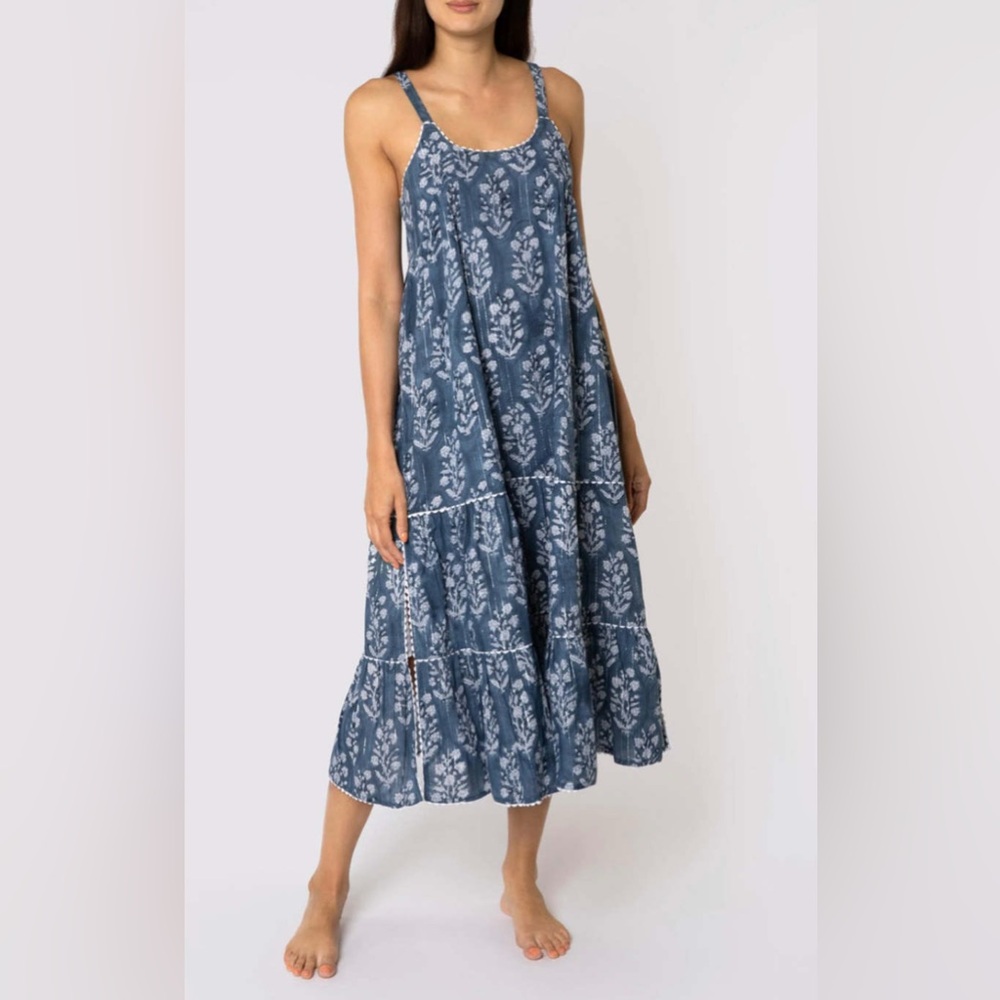 Juliet Dunn navy blue dress.